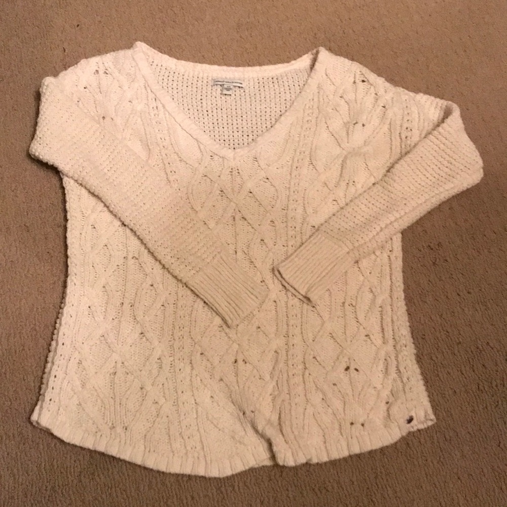 American Eagle V Neck Cable Knit Sweater